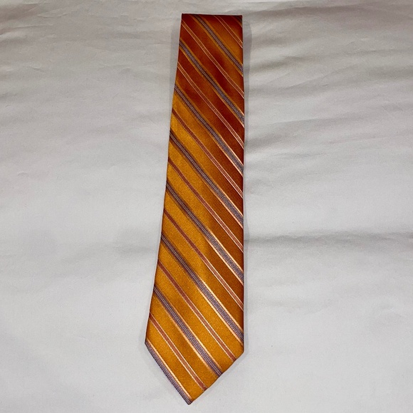 Joseph Abboud - Picture 1 of 2